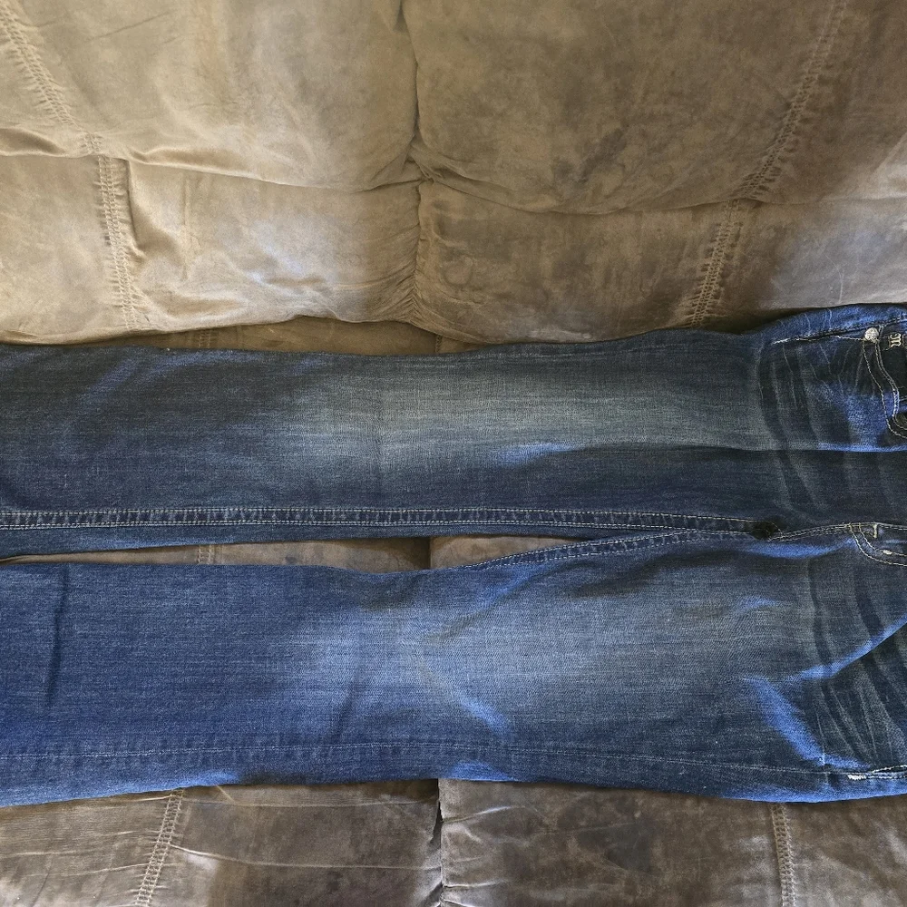 Miss Me jeans. Size 32 Bootcut. - Picture 2 of 6